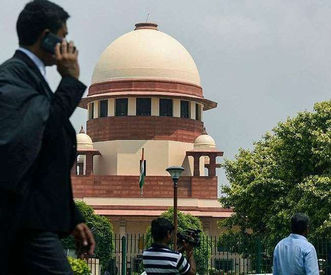 04_10_2021-supreme_court_22081395