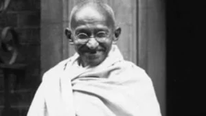 gandhi-at-no-10_ba6cd54a-060c-11eb-be8a-af0c9ba615fa_1633052794535