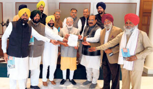 2021_11$largeimg_801136646