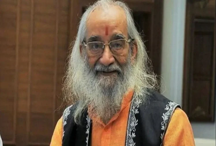 noted-historian-padma-vibhushan-awardee-babasaheb-purandare-dead-at-99-in-pune-hospital-news-and-updates_1636942739