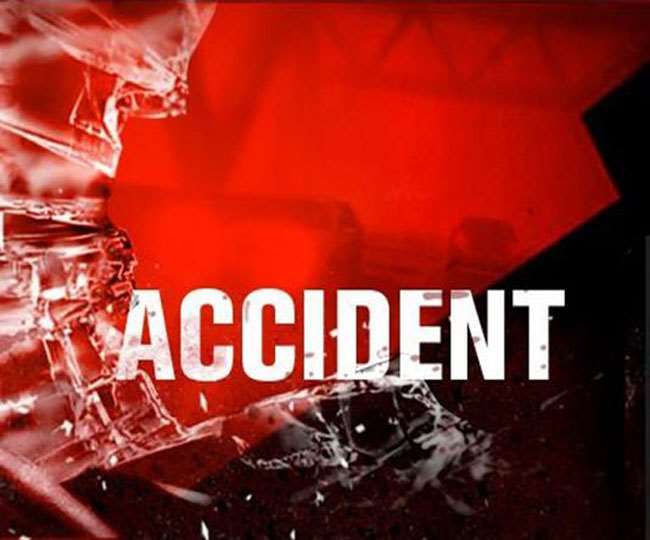 25_01_2022-road_accident_wardha_22411704