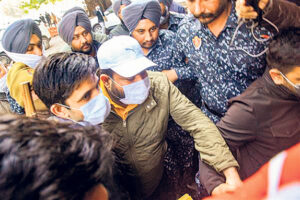 2022_2$largeimg_1682817373