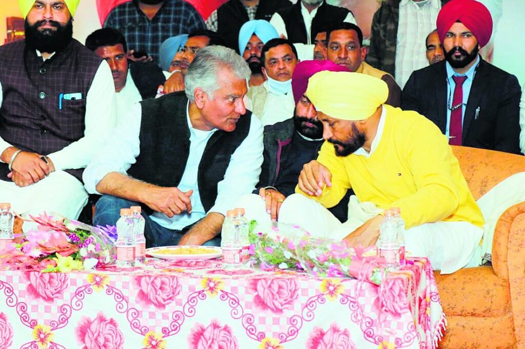 2022_2$largeimg_699383267 (1)