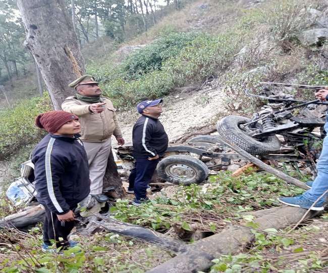 22_02_2022-champawat_accident_22487915_9152281