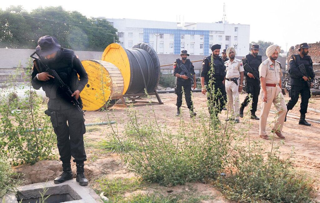 2022_5$largeimg_1375330580 (1)