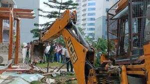 08_08_2022-shrikant_tyagi_illegal_construction_demolishes_22963589_111221193