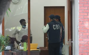 3f94pvo_cbi-raids-manish-sisodia-pti-650-_650x400_19_August_22 (1)