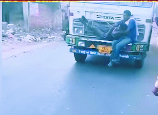 2022_12$largeimg_590428625