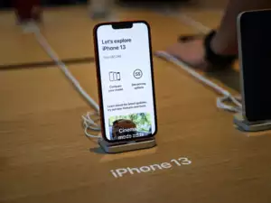 apple-iphone-13-available-on-flipkart-for-rs-41350-after-a-rs-28550-discount-check-here