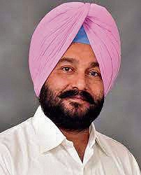 2023_1$largeimg_1875197862