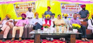 ਬਿਜਲੀ ਮੰਤਰੀ ਹਰਭਜਨ ਸਿੰਘ ਈਟੀਓ ਤੇ ਹੋਰ