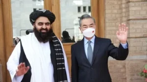 Afghanistan foreign minister with Chinese diplomat