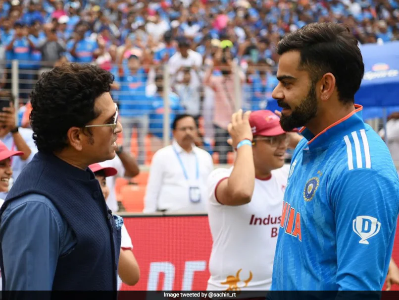 4s7ff8b_virat-kohli-sachin-tendulkar-806_625x300_05_November_23