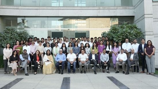 Bharti_Airtel_Foundation__team_along_wit_1729160576244_1729160576704